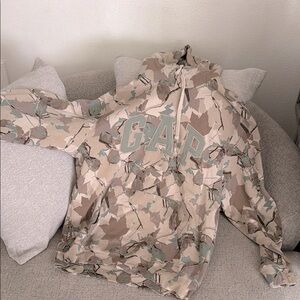 GAP Beige and Green Camouflage Hoodie